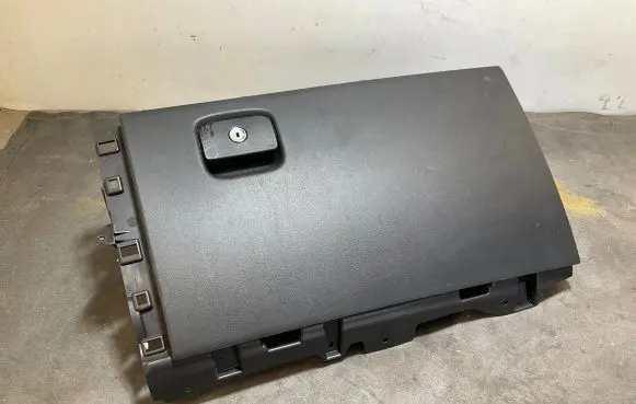 Land Rover Range Rover Velar Glove box set J8A2060110A 105898433C