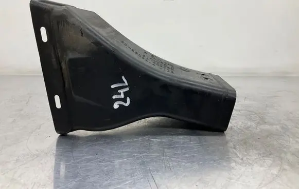 BMW 5 E60 E61 Intercooler air channel guide 7178085 11460913 E60MD