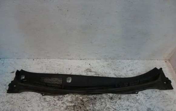Mazda 6 Wiper trim K2443