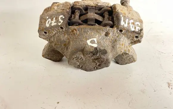 Rear brake caliper