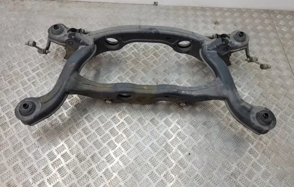 Infiniti Q30 Rear subframe 2463504101 A2463203911