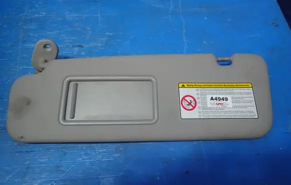 KIA Venga Sun visor