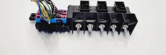 Audi A4 S4 B5 8D Relay mounting block 896083000 8L0941822A