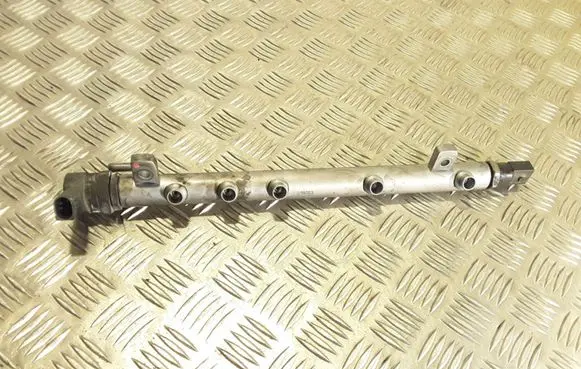 Mercedes-Benz A W169 Fuel main line pipe A6400701295 A611078449 0281002494