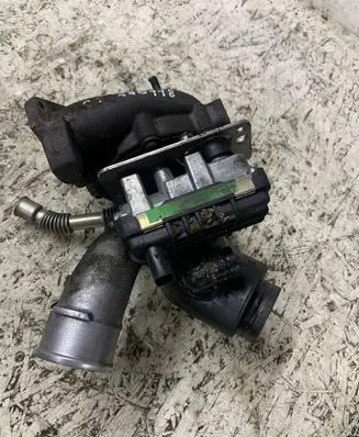 Audi A6 S6 C6 4F Turbo 059145721
