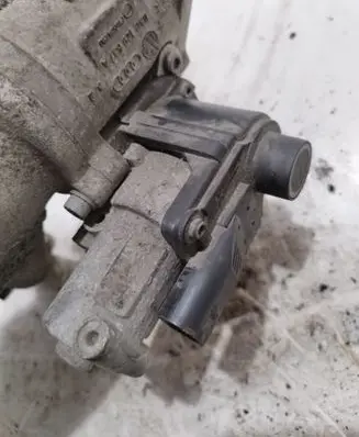 Skoda Roomster (5J) EGR valve 03G129537A 03G131502