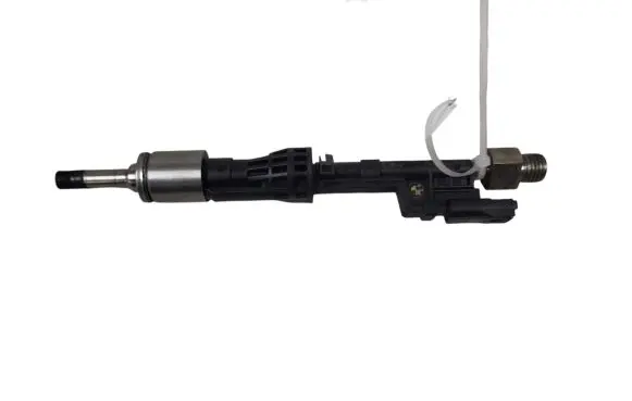 BMW 5 F10 F11 Fuel injector 756860713 0261500063