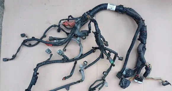 Nissan Pulsar Engine installation wiring loom 240113ZU0B