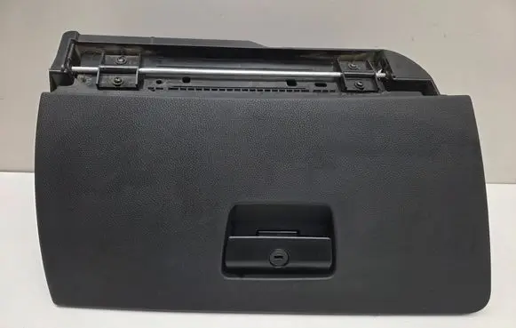 BMW 3 E90 E91 Glove box 7075479 7120408 72758411