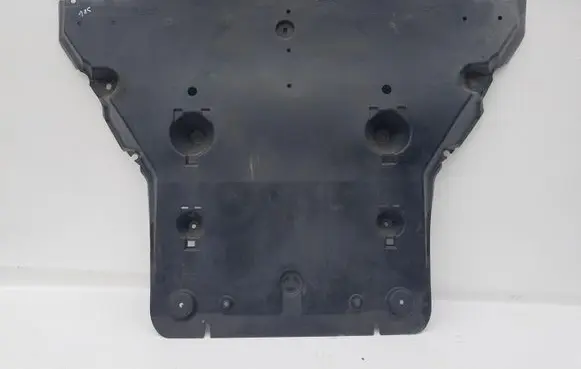 Renault Twingo III Engine splash shield/under tray 748A01282R