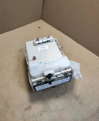 Toyota Avensis T270 Fuse box set 8273005140C 15419I08