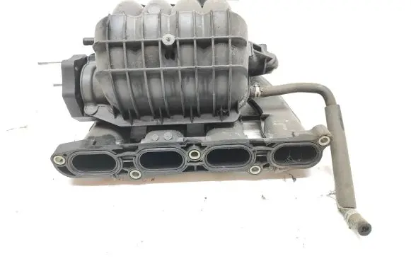 Suzuki Swift II Intake manifold 1058811S02