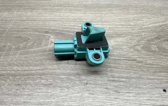 Audi A5 8T 8F Airbag deployment crash/impact sensor 8K0955557B 5WK4380802