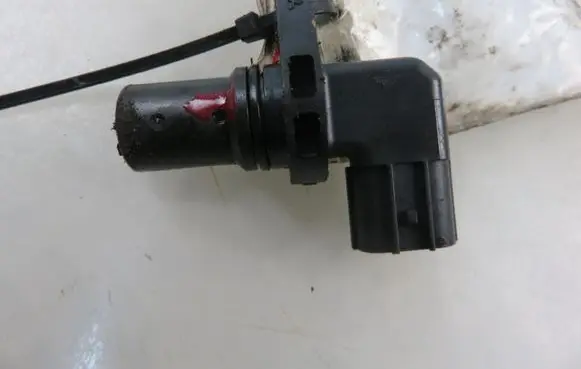 Suzuki Alto Camshaft speed sensor J5T33071