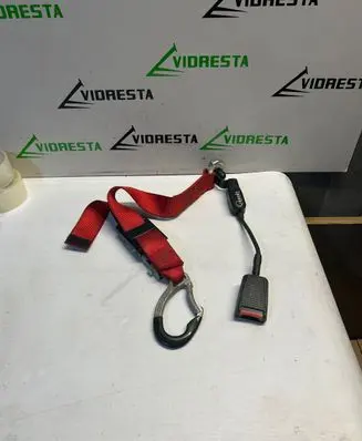Opel Vivaro Rear seatbelt buckle 2355437B