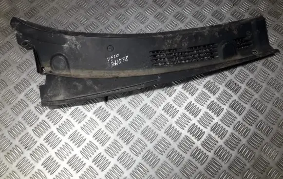 Peugeot Partner Wiper trim 9642405777