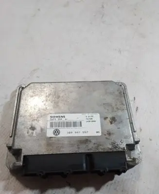 Volkswagen PASSAT B5 Engine control unit/module 3B0907557 5WP4350