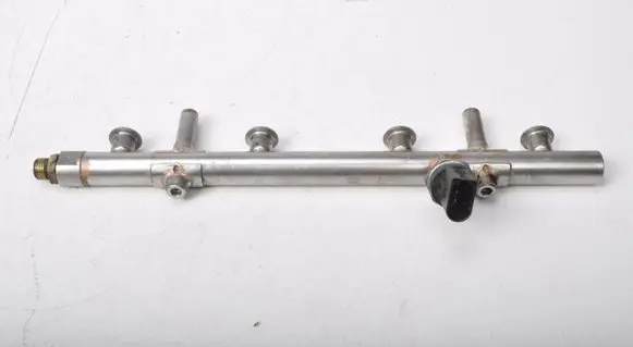 Seat Leon (5F) Fuel main line pipe 06K133317AB