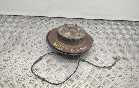 Nissan Qashqai Rear wheel hub