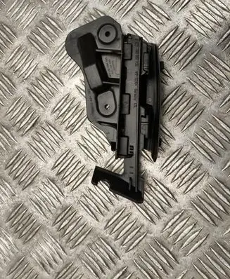 Volkswagen Golf Plus Front bumper mounting bracket 5M0807049
