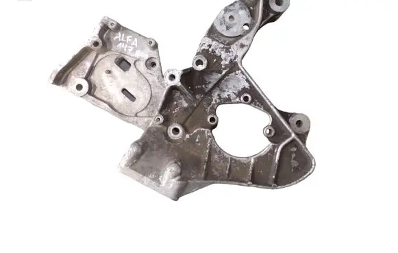 Alfa Romeo 147 Engine mounting bracket 46532146