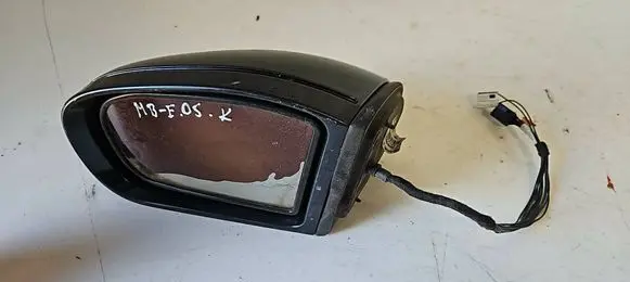 Mercedes-Benz E W211 Front door electric wing mirror 330079