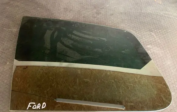 Ford Focus C-MAX Rear side window 43R001090