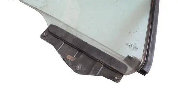 Mercedes-Benz C W205 Rear side window 43R001025