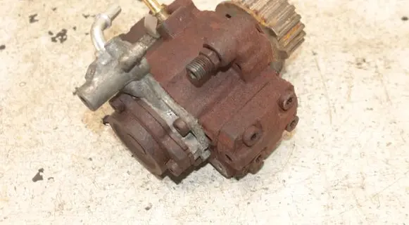 Ford C-MAX II Fuel injection high pressure pump 9676289780 A2C53384062