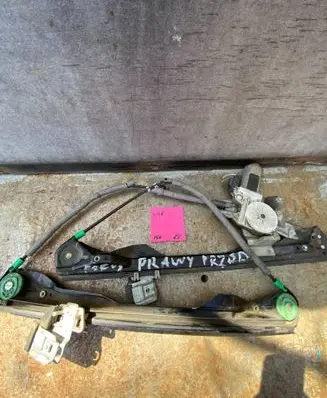 Ford Focus Front door window regulator with motor 