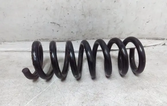 Mercedes-Benz C W204 Rear coil spring