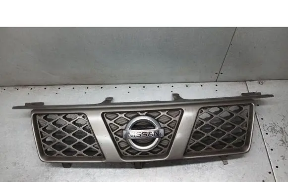 Nissan X-Trail T30 Front grill 