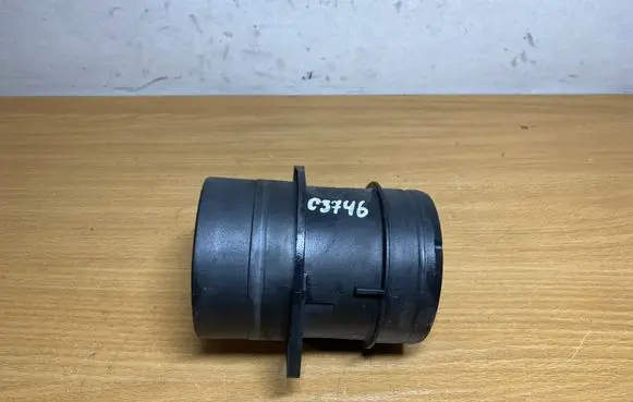 Volkswagen Golf VII Mass air flow meter 0281002956 C3746
