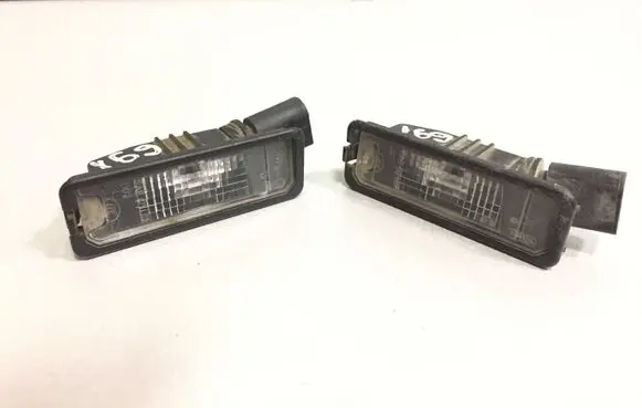 Volkswagen Golf VII Number plate light 1K8943021