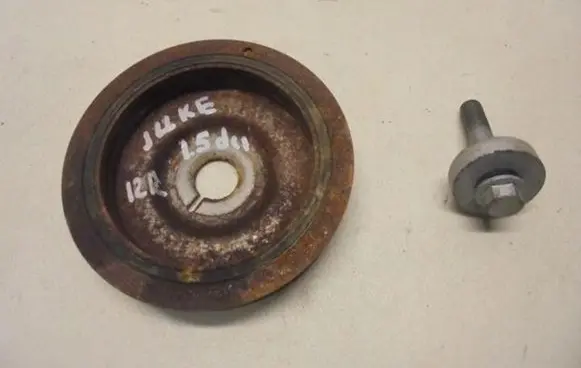 Nissan Juke I F15 Crankshaft pulley