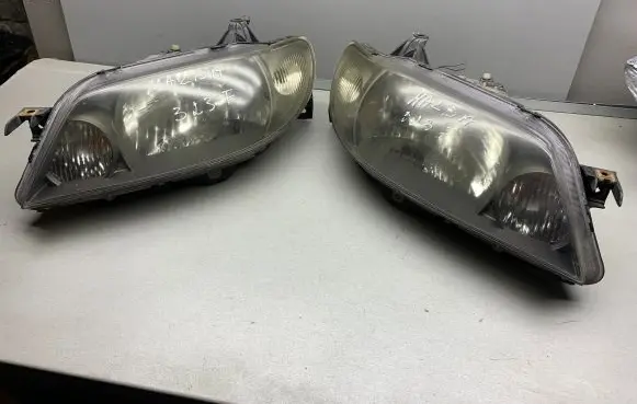 Mazda 323 F Headlight/headlamp
