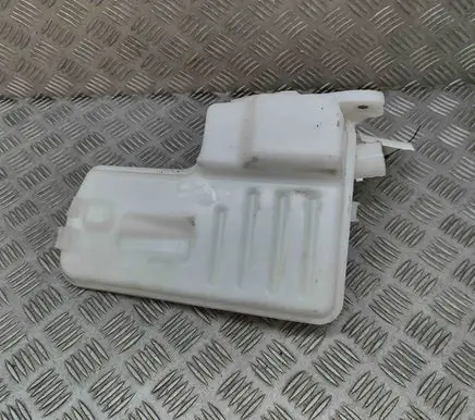Audi A3 S3 8V Windshield washer fluid reservoir/tank 5Q0955453T