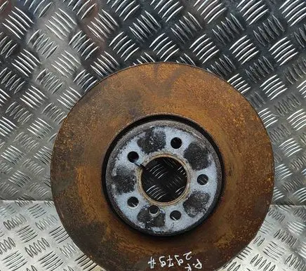 BMW 5 G30 G31 Front brake disc 8858705