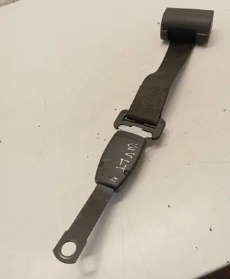 Volkswagen II LT Front seatbelt NSB1057 7Z01
