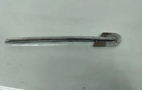 Volkswagen PASSAT B7 Front bumper splitter molding 2K5853102