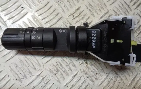 Nissan Qashqai Indicator stalk 2229SN