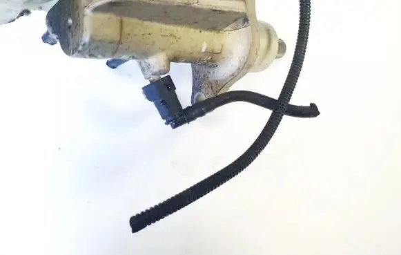 Volvo V50 Master brake cylinder