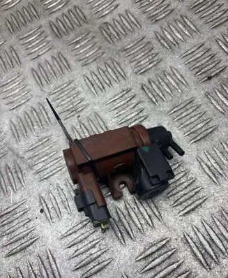 Ford Focus Turbo solenoid valve 6G909E882