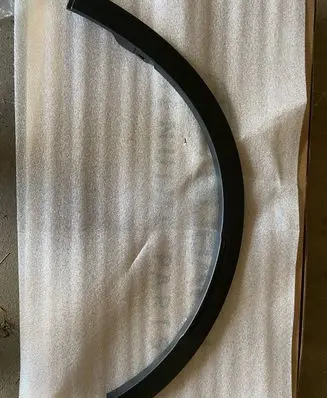 Fender trim (molding)