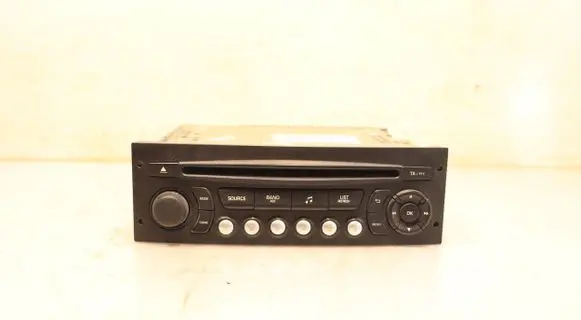 Peugeot Partner Radio/GPS head unit trim 