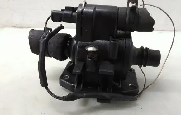 Citroen C5 Thermostat/thermostat housing F83805