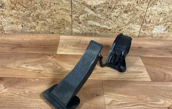 Honda Civic Accelerator throttle pedal