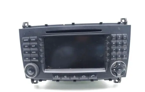 Mercedes-Benz C W203 Radio/CD/DVD/GPS head unit A2038703589 A2038270062