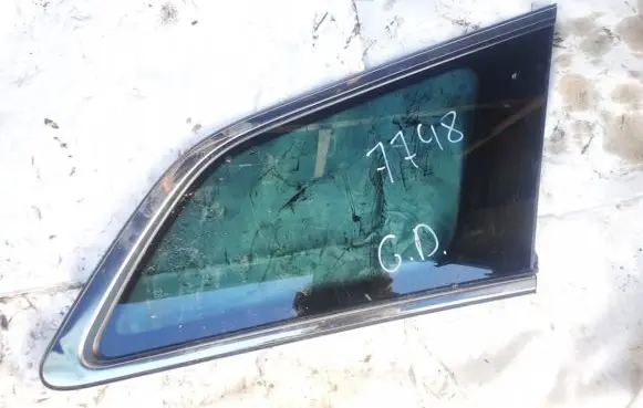 Rear side window