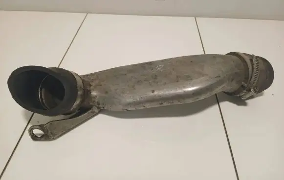 Audi TT Mk1 Intercooler hose/pipe 06a145894c